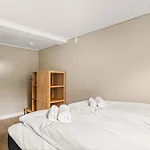 - Stylish & Cozy 아파트