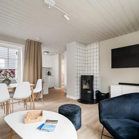 - Stylish & Cozy Leilighet *